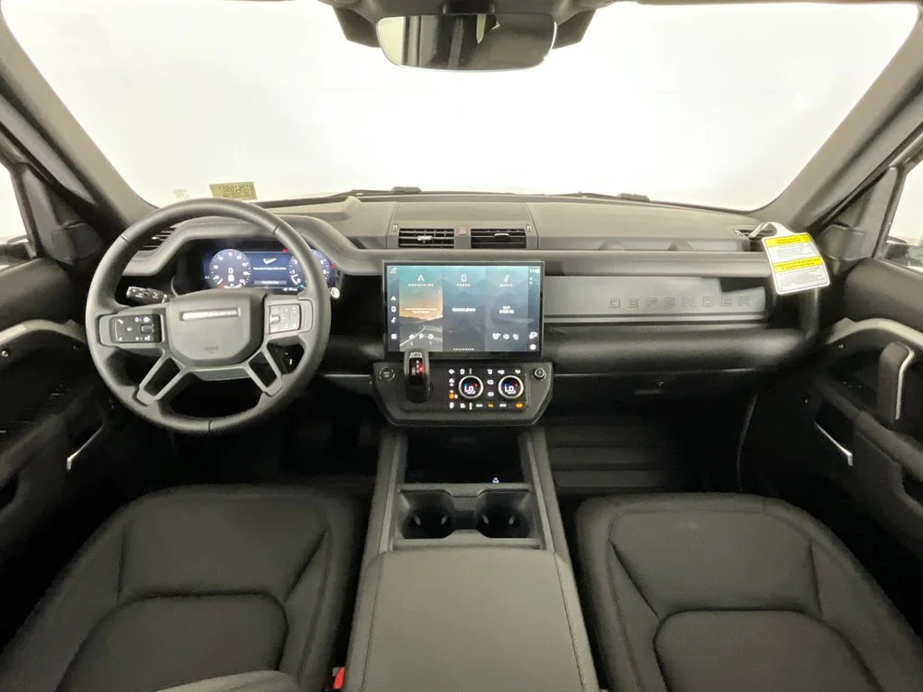 New 2026 Borasco Grey Land Rover X-Dynamic SE image 4