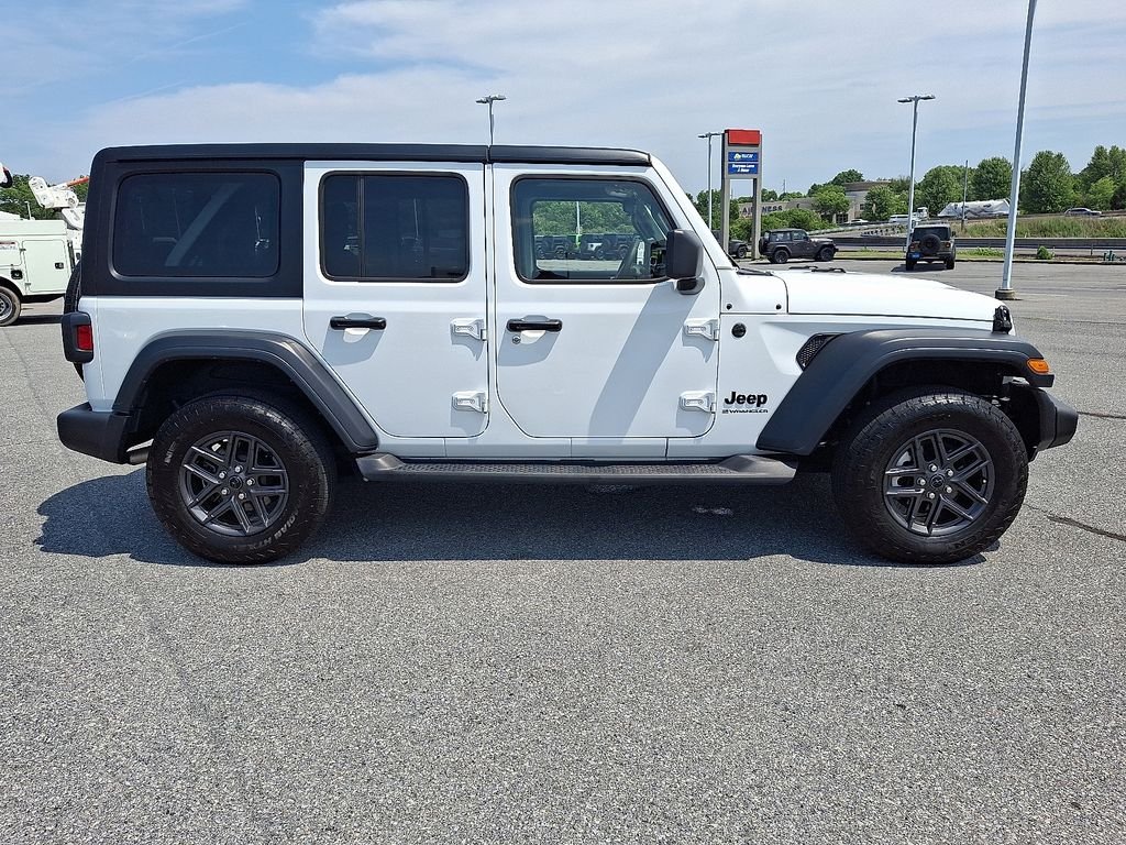 Used 2024 White Jeep Sport S image 8