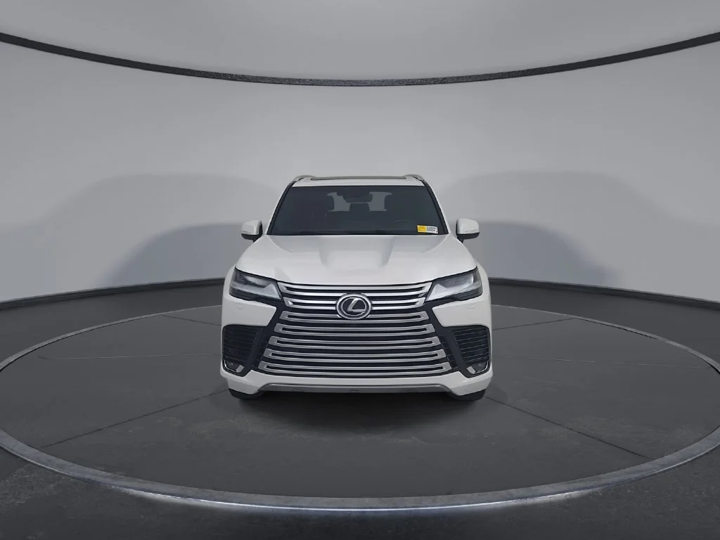 Used 2024 White Lexus 600 Luxury image 5