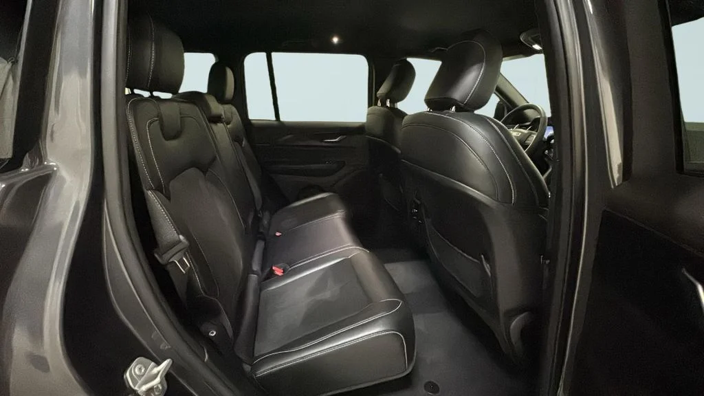 Certified Used 2023 Gray Jeep Altitude X image 13
