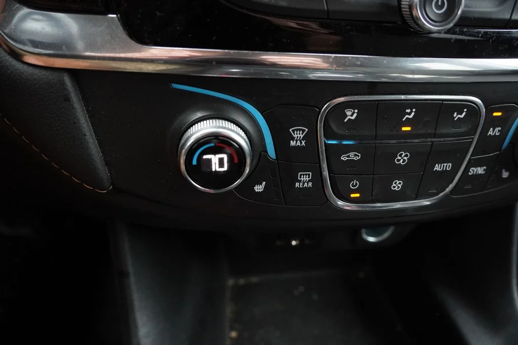 Used 2020 Silver Ice Metallic Chevrolet LT image 6