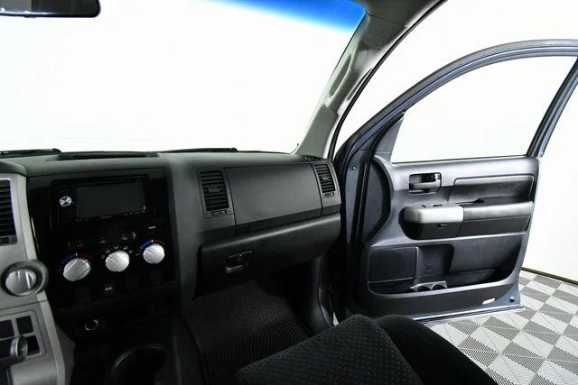 Used 2009 Blue Toyota SR5 image 20