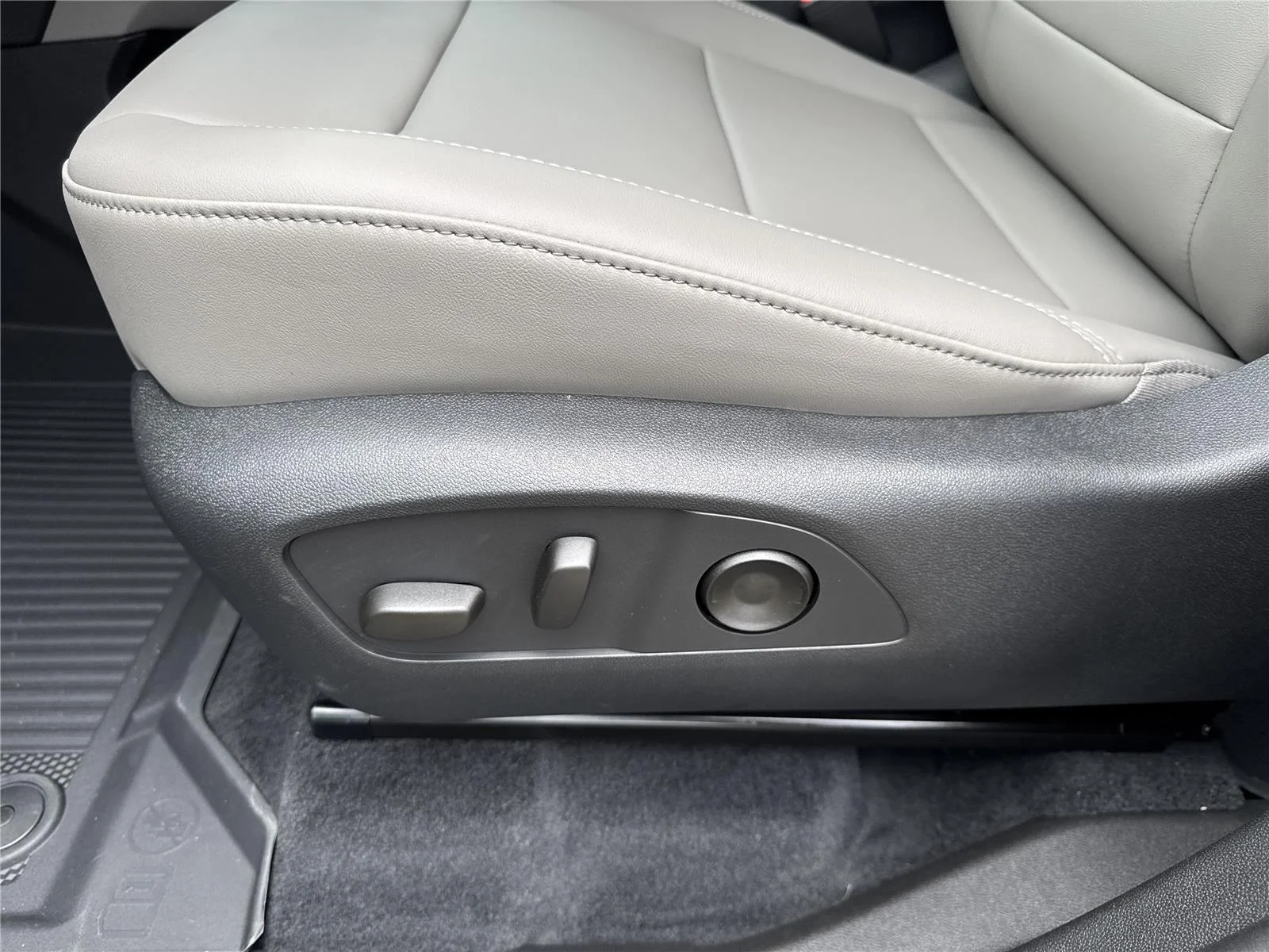 New 2026 Ebony Twilight Metallic GMC Elevation image 12