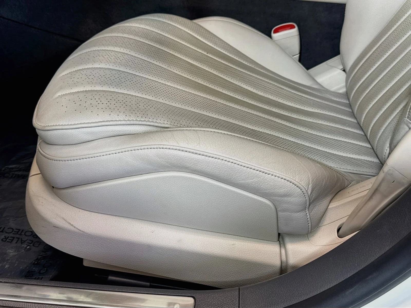 Used 2023 Manufaktur Diamond White Mercedes-Benz S 500 image 18