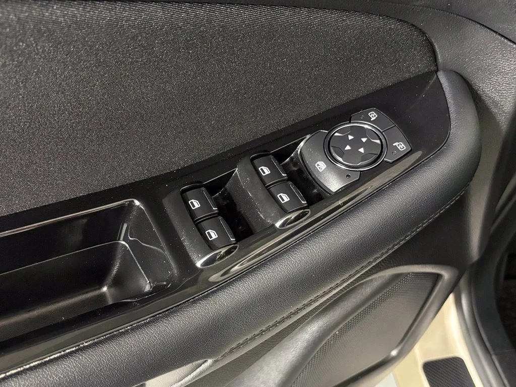 Used 2017 Gold Ford SEL image 15