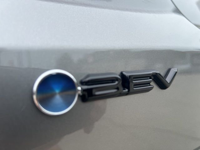 New 2026 Heavy Metal <sup>1</sup> Toyota  XLE image 4