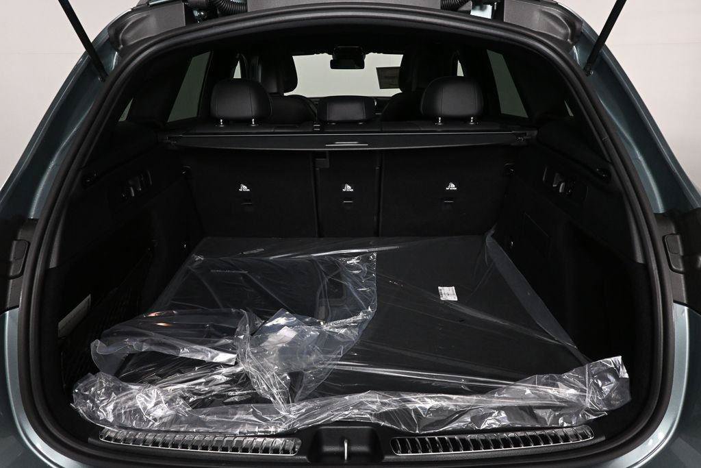 New 2026 Verde Silver Metallic Mercedes-Benz GLC 300 image 66