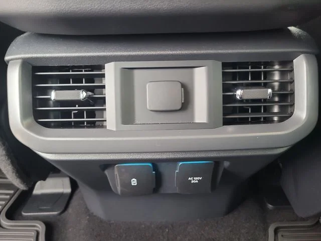 New 2026 Avalanche Ford XLT image 16