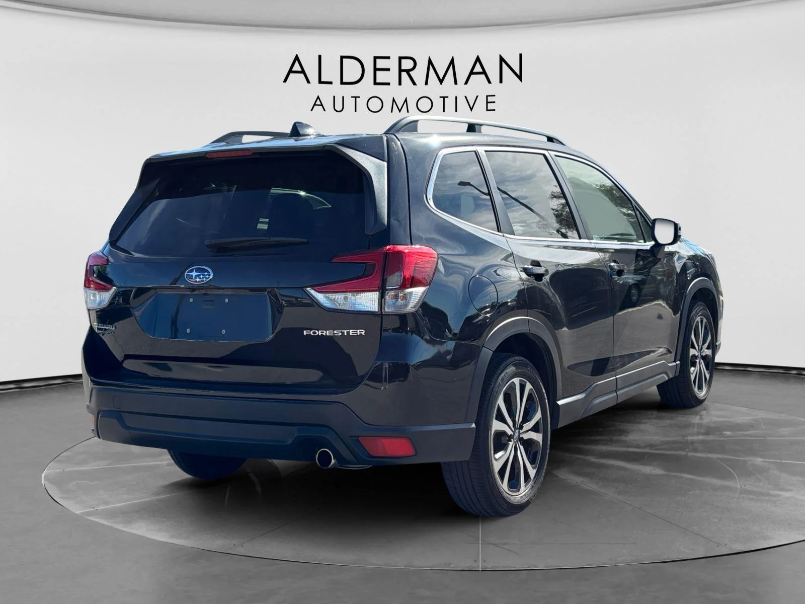 Used 2020 Crystal Black Silica Subaru Limited image 5