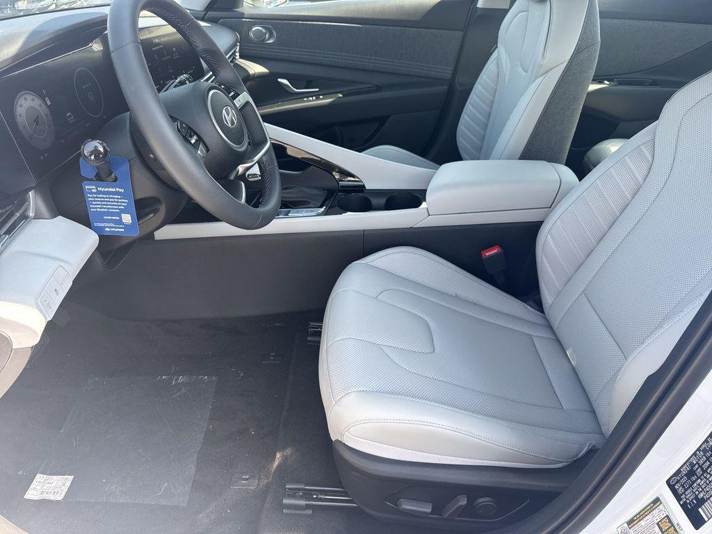 New 2026 White Hyundai Limited image 9