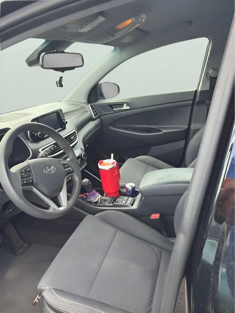 Used 2020 Black Hyundai Value image 5
