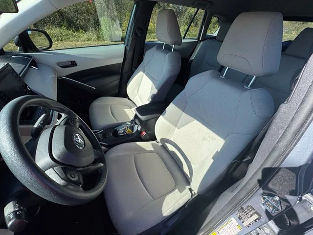 Used 2022  Toyota L image 14