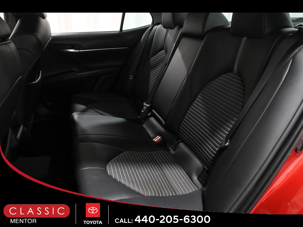 2023 Toyota Camry SE - Photo 17