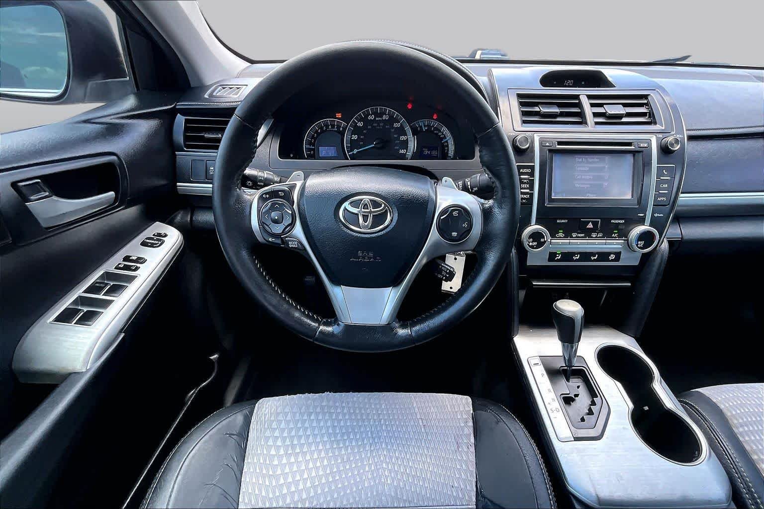 Used 2012 Classic Silver Metallic Toyota SE image 5