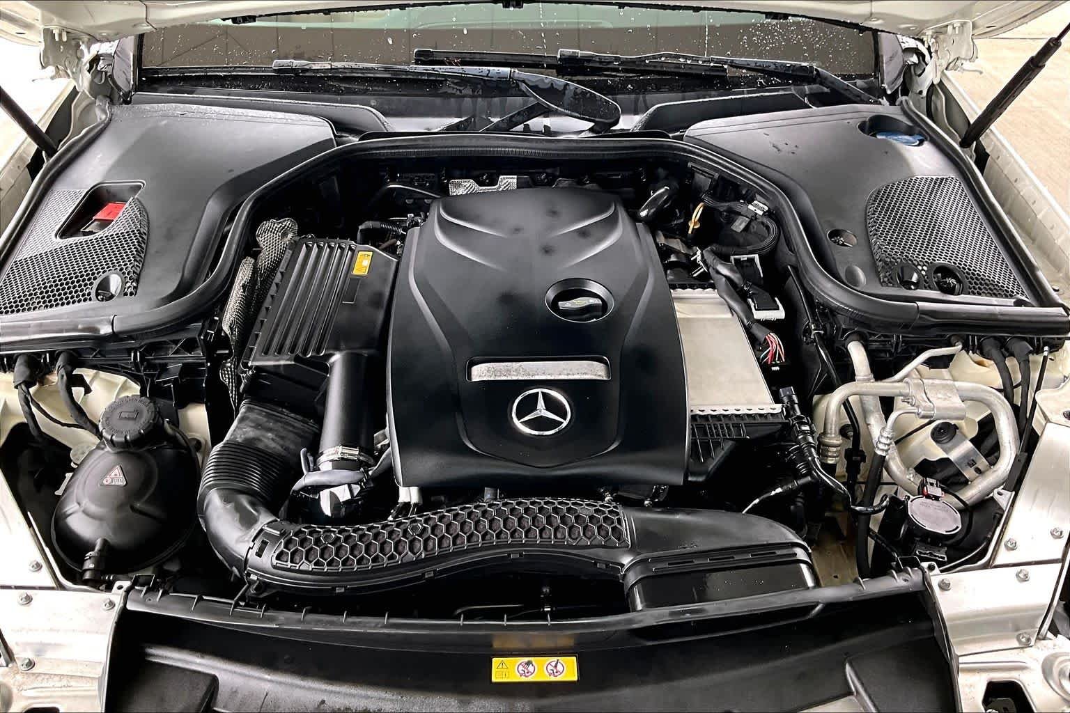 Used 2017 designo Diamond White Metallic Mercedes-Benz E 300 Sport image 27