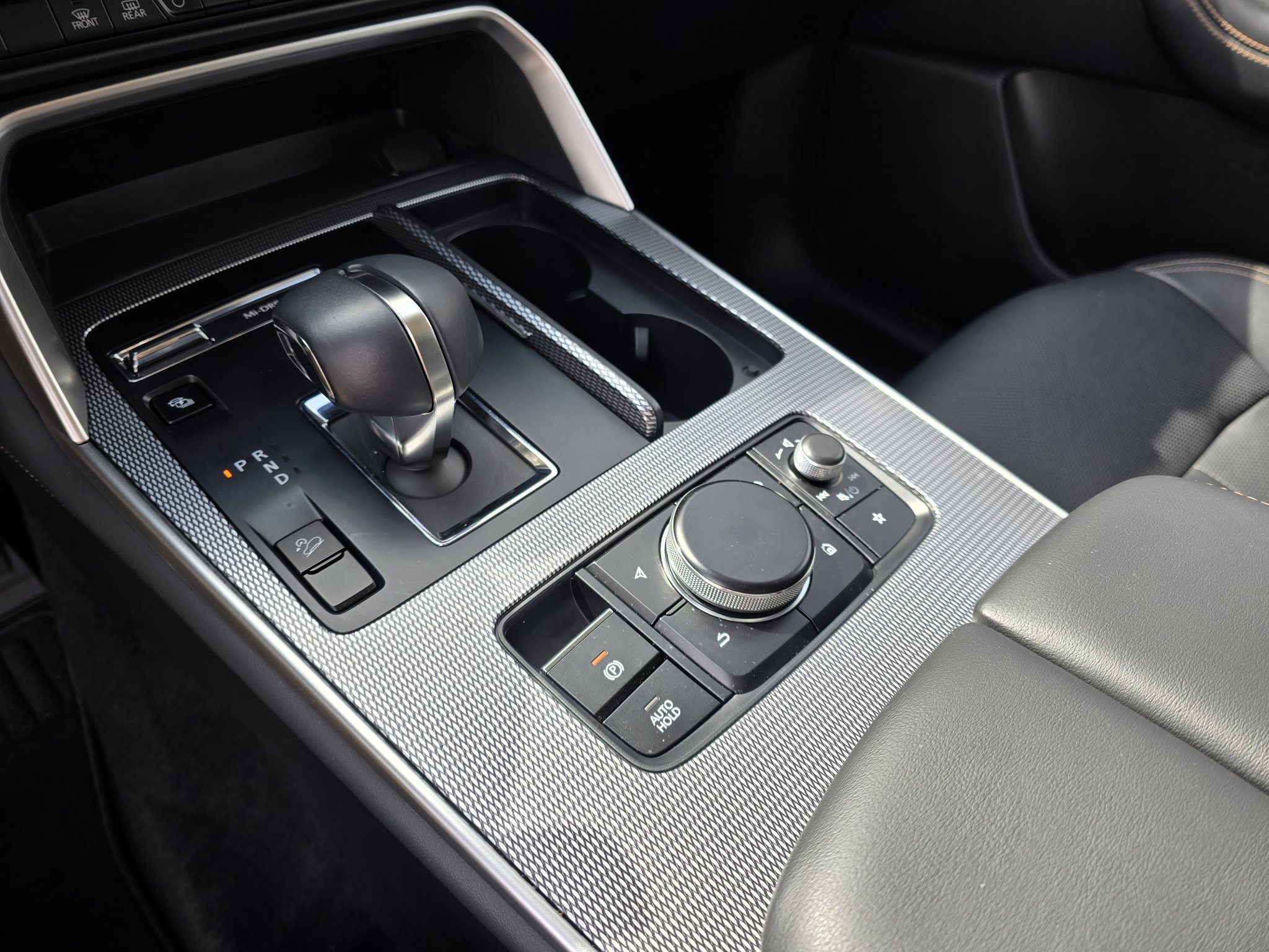 Used 2025 Zircon Sand Metallic Mazda Premium Package image 21