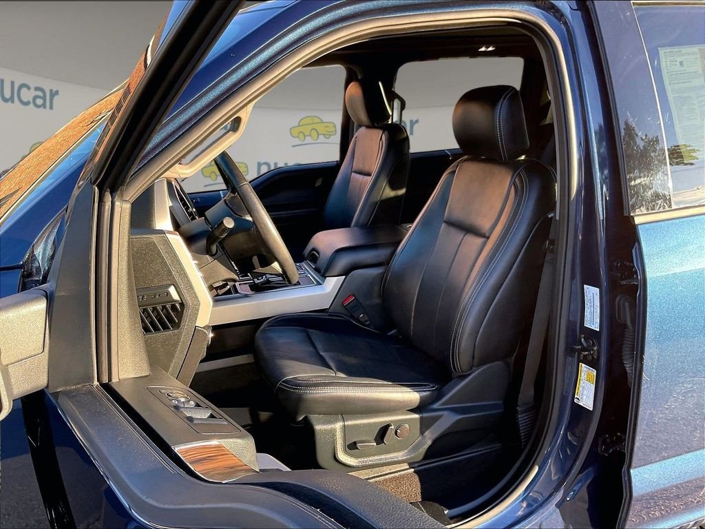 Used 2020 Blue Ford Lariat image 10