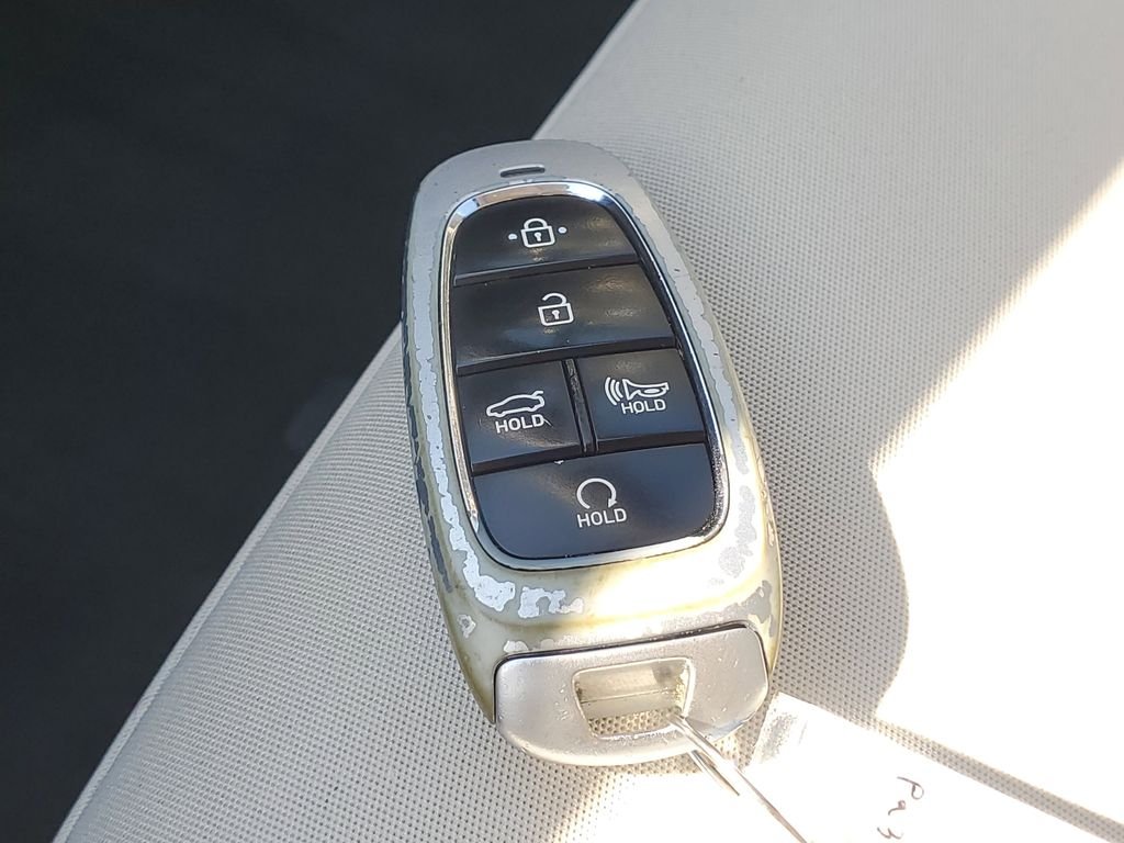 Used 2023 Carbon Blue Hyundai SEL image 26