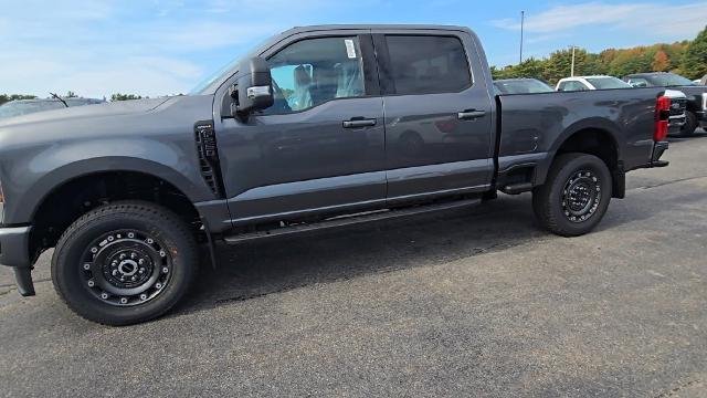 New 2027 Carbonized Gray Metallic Ford F-250® XLT image 37
