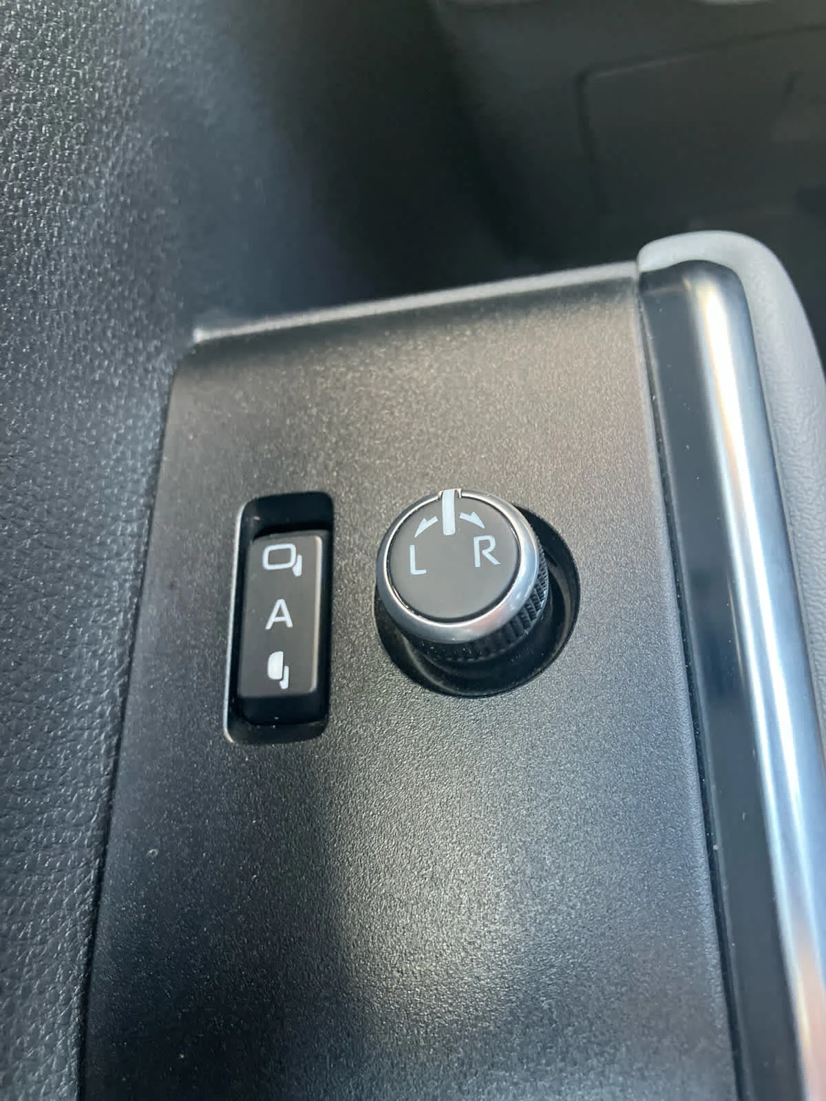 Certified Used 2025 Heavy Metal Toyota Limited image 14