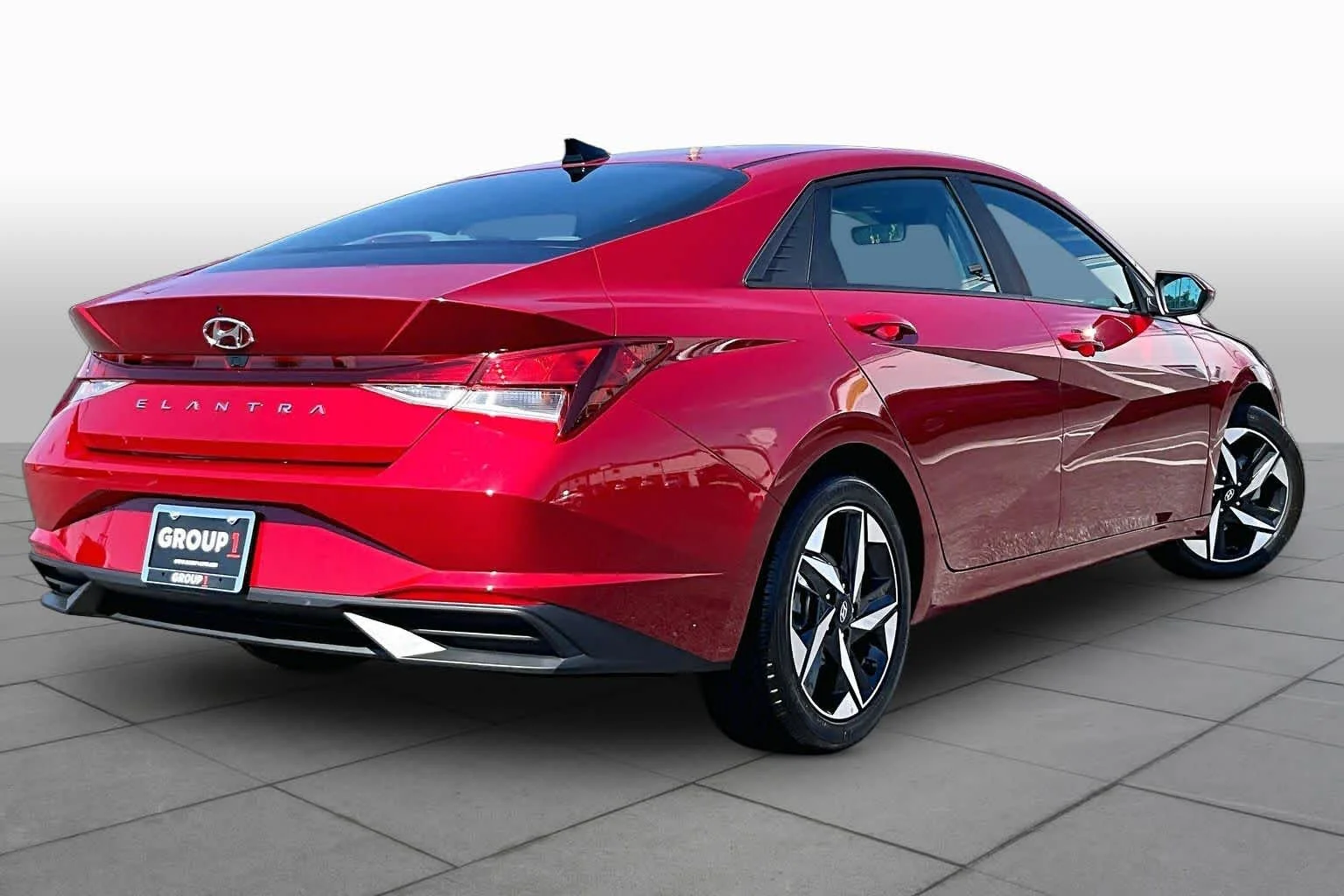 Used 2023 Scarlet Red Pearl Hyundai SEL image 12