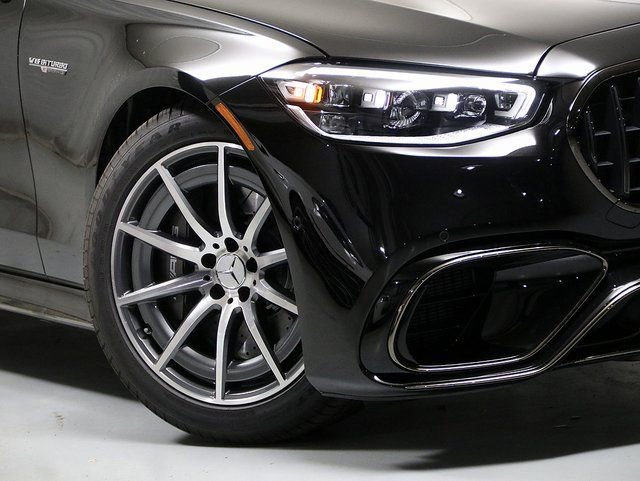 2025 Mercedes-Benz S-Class S 63 - Photo 33