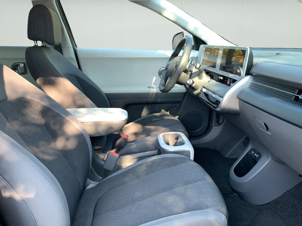 2024 Hyundai IONIQ 5 SE - Photo 34