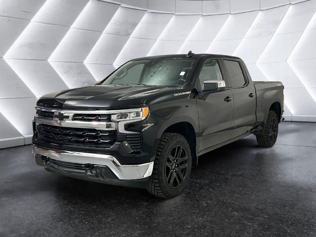 Used 2023 Black Chevrolet LT image 3