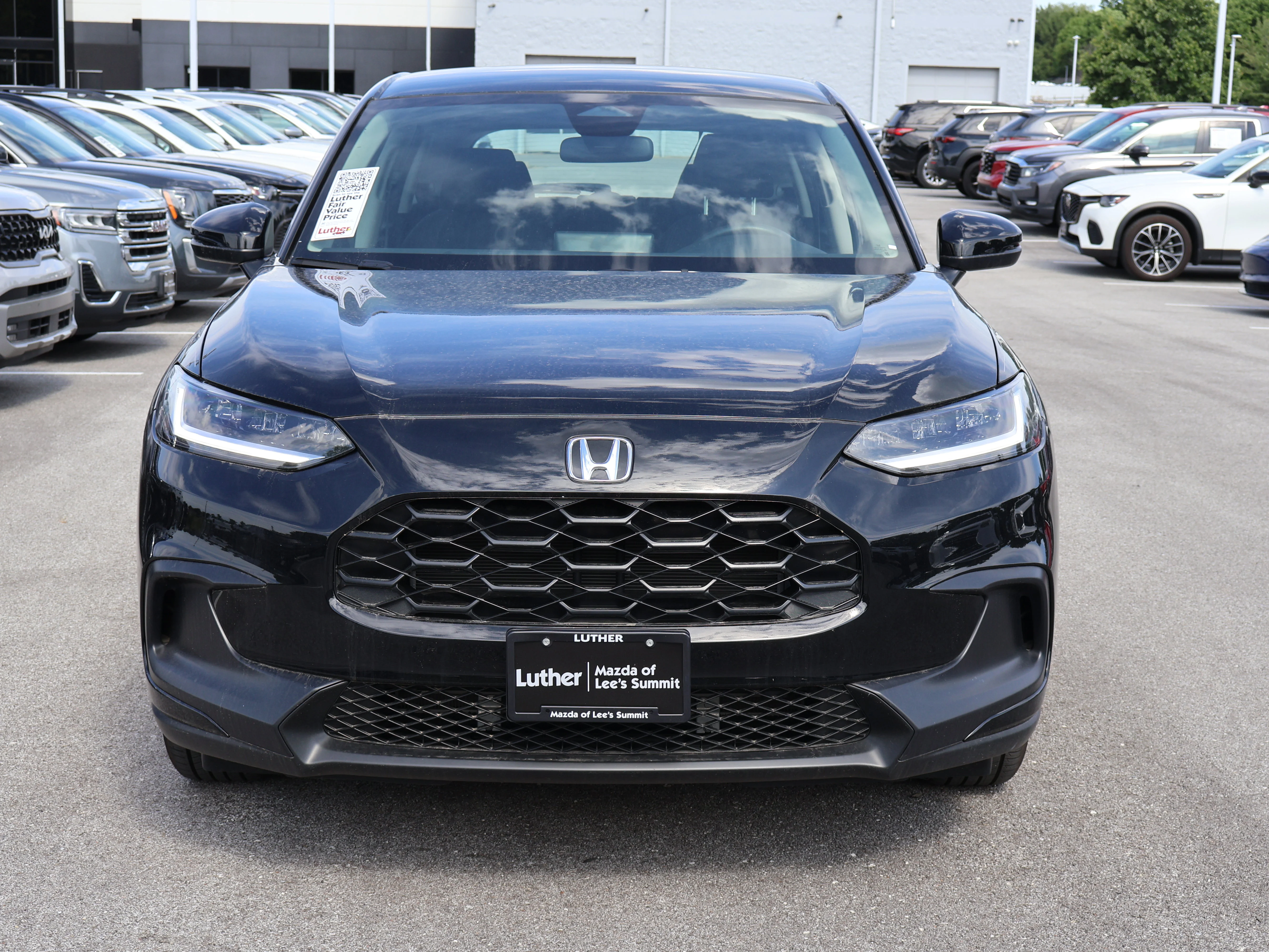 Used 2025 Honda HR-V LX with VIN 3CZRZ2H34SM777007 for sale in Kansas City