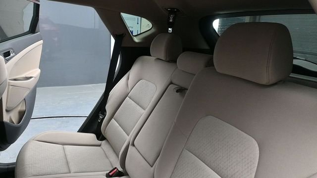 Used 2016 Red Hyundai Sport image 24