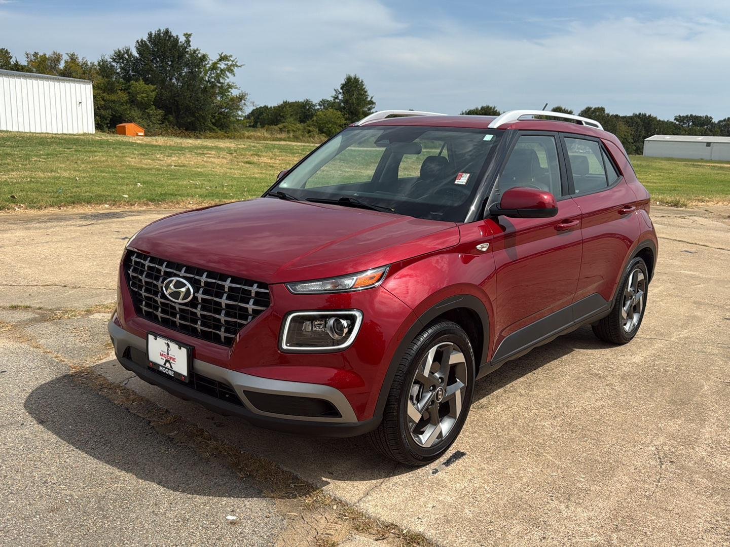 Used 2025 Ultimate Red Hyundai Limited image 3
