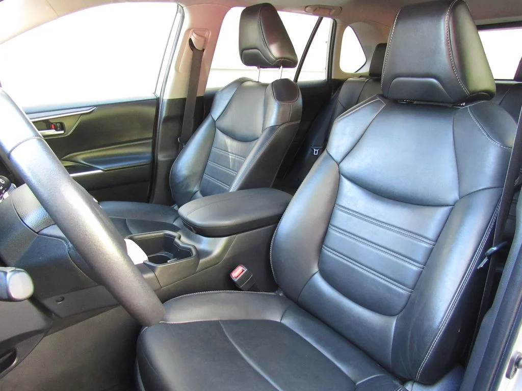 Certified Used 2023 Silver Sky Metallic Toyota XLE Premium image 11