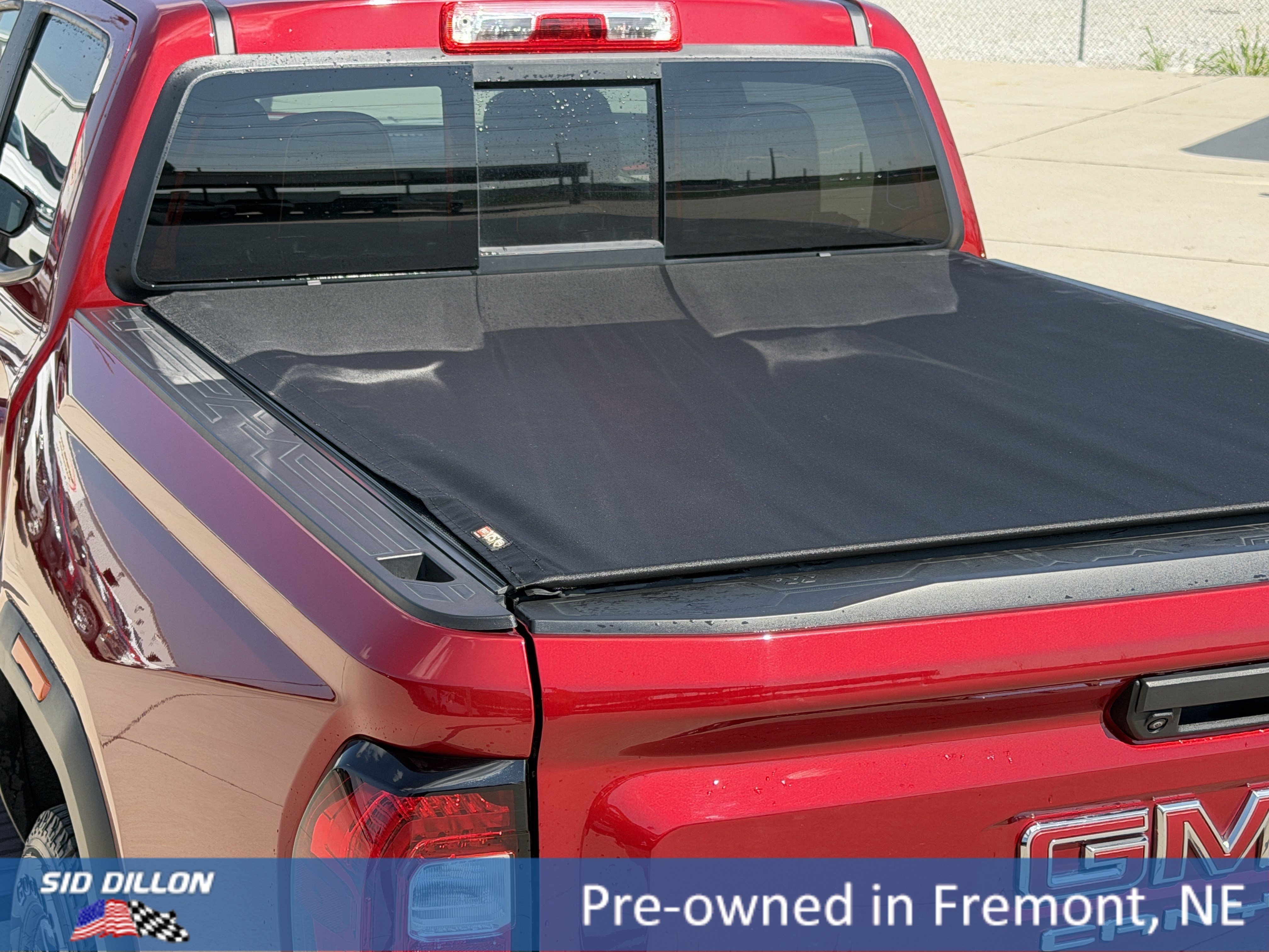 Used 2024 Volcanic Red Tintcoat GMC 4WD AT4 image 5
