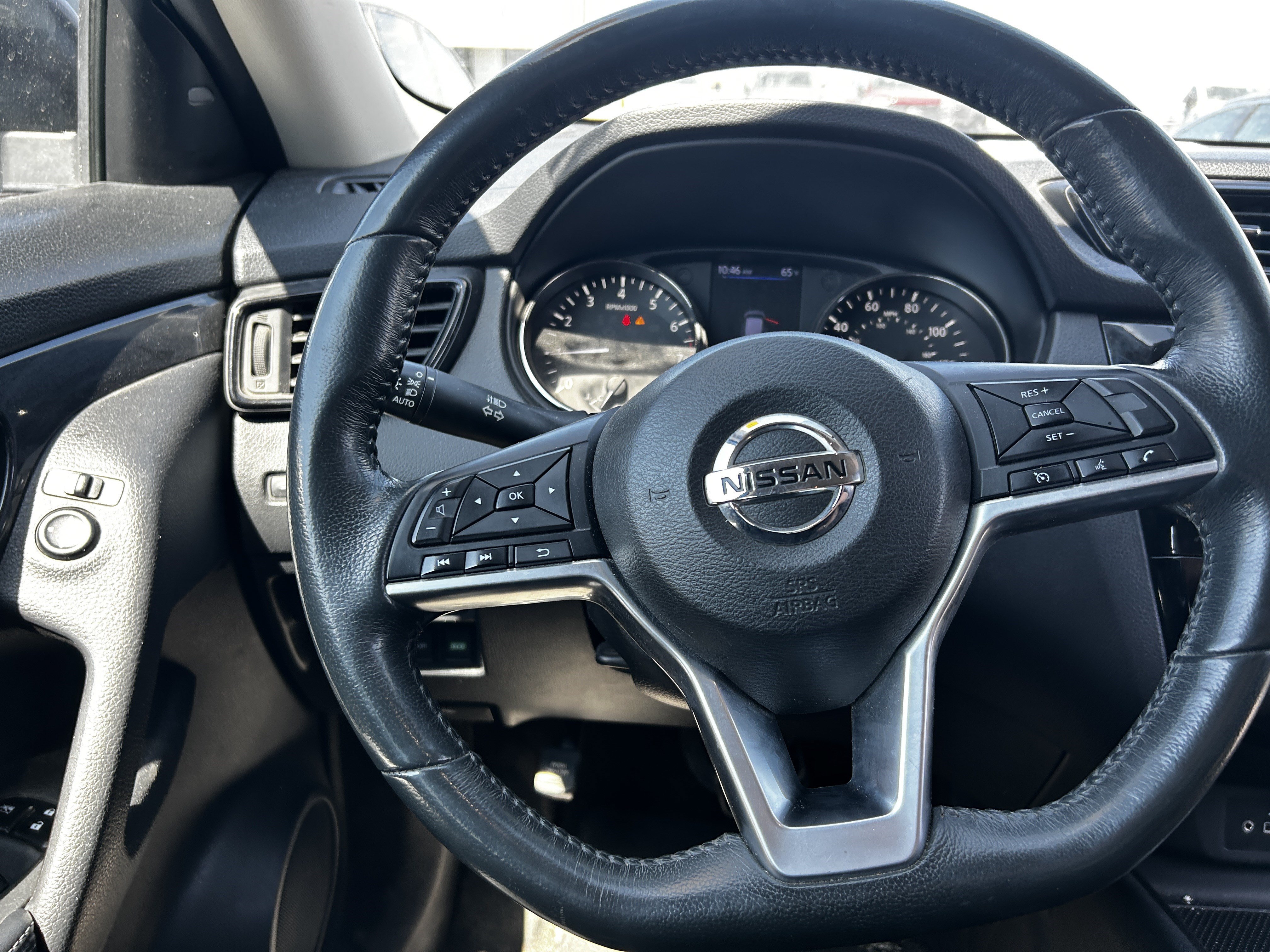 2018 Nissan Rogue SV - Photo 17