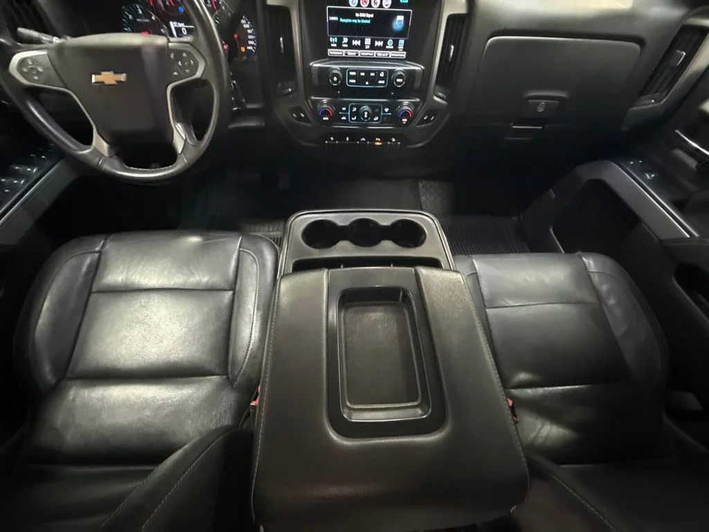 Used 2018 Black Chevrolet LT image 15