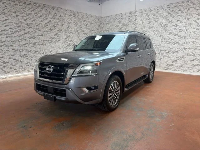 Used 2021 Gray Nissan SL image 3