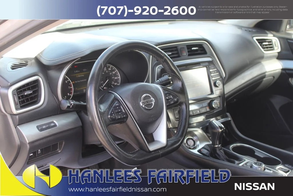 Used 2018 Silver Nissan 3.5 SV image 11