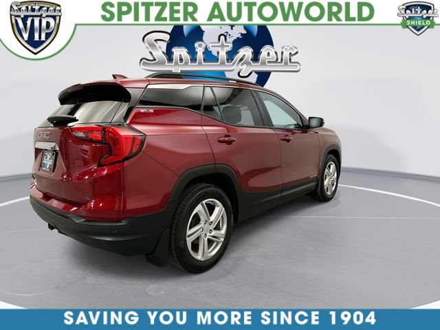 Used 2018 Red GMC SLE image 10