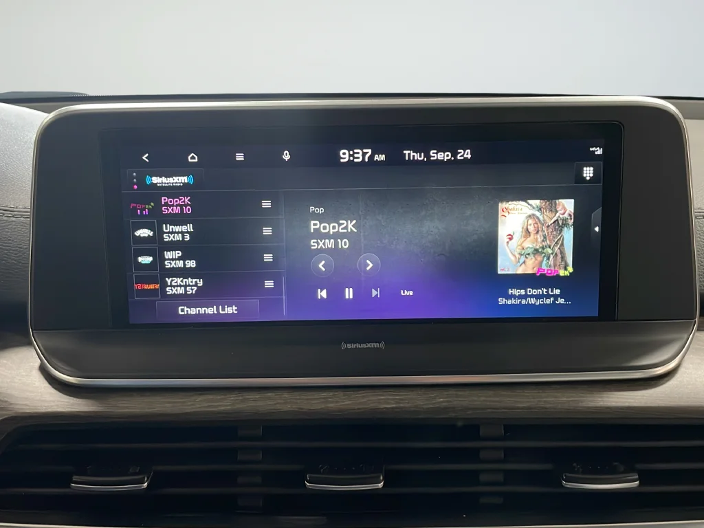Used 2022 Gray Kia EX image 15