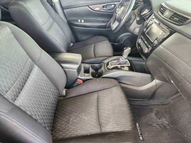 Used 2019 Gray Nissan SV image 13