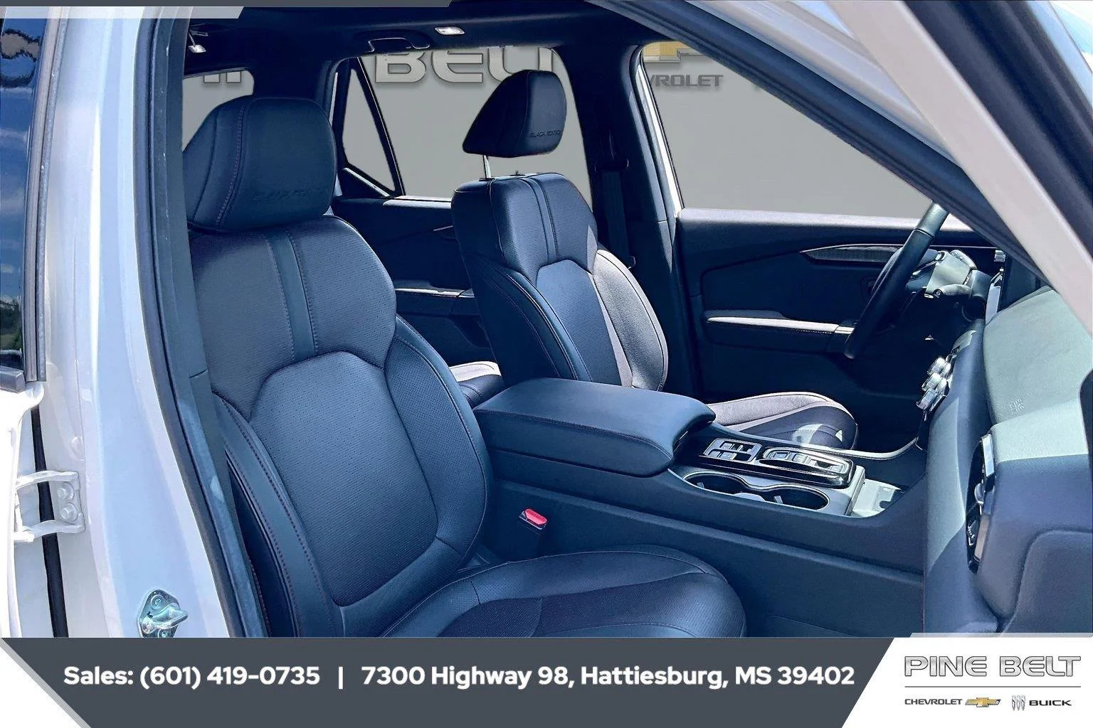 Used 2025 Platinum White Pearl Honda Black Edition image 6