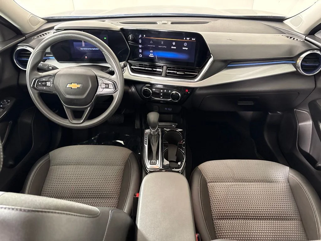Used 2025 Black Chevrolet LT image 31