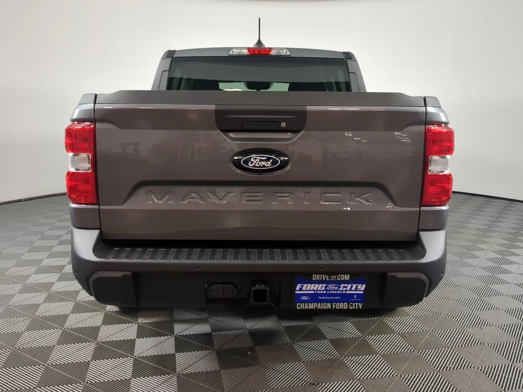 New 2026 CARBONIZED GRAY METALLIC Ford XLT image 7