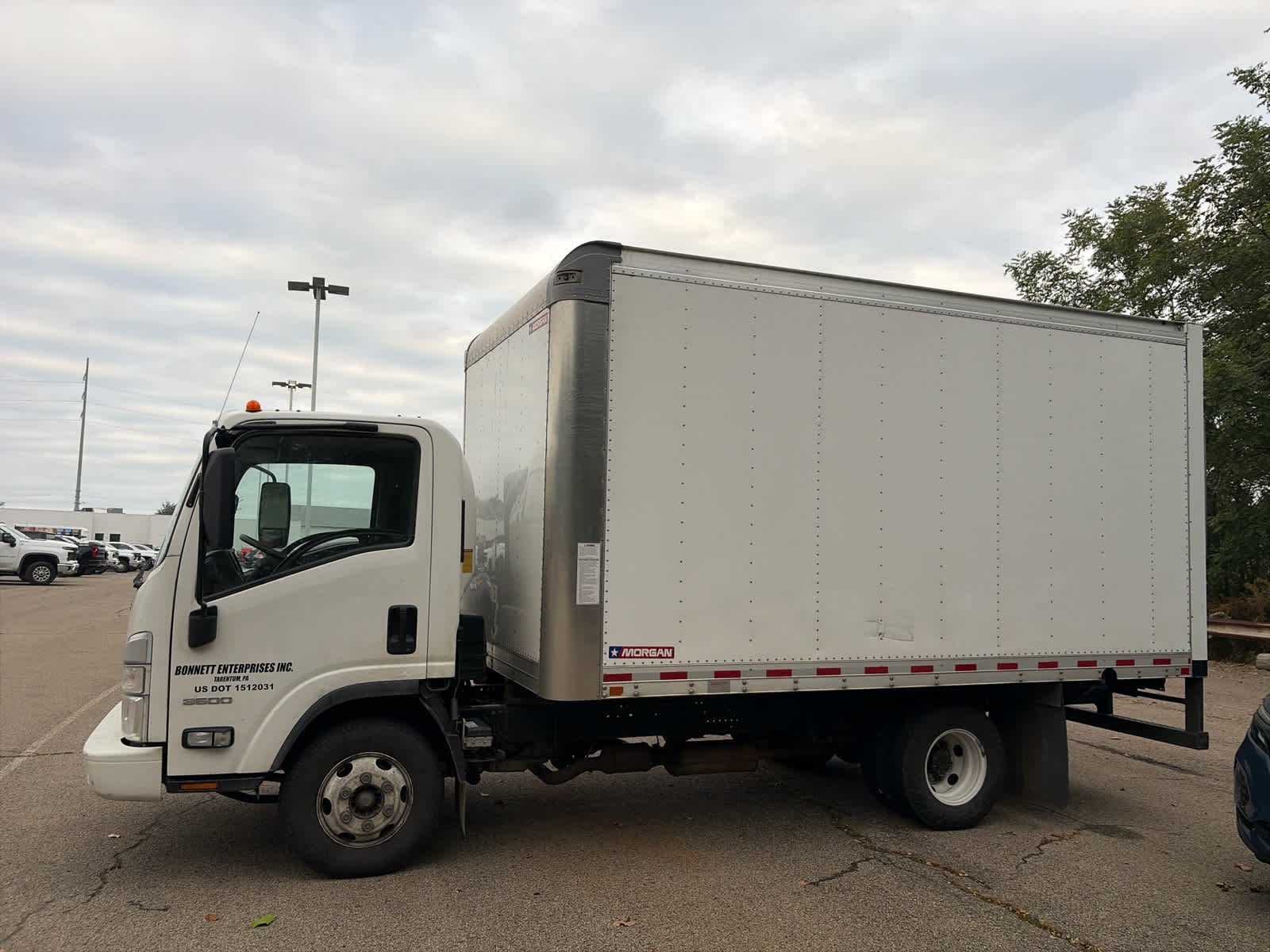 Used 2024 Arc White Chevrolet 1WT image 4