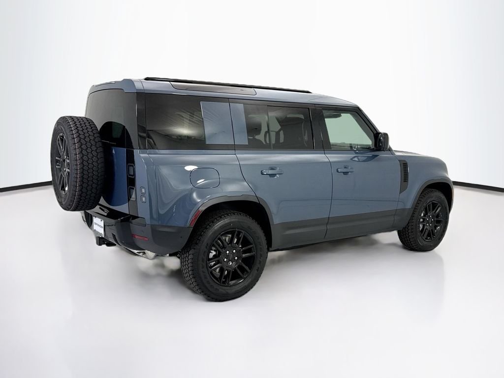 New 2026 Tasman Blue LAND ROVER S image 5