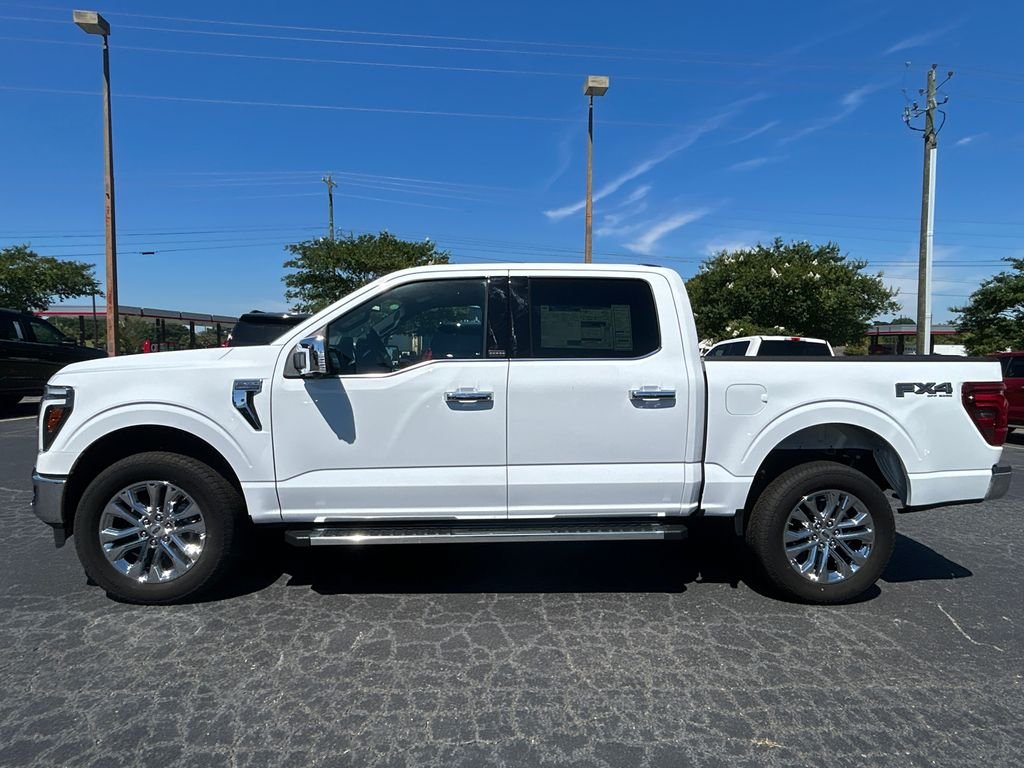 New 2025 White Ford Lariat image 4