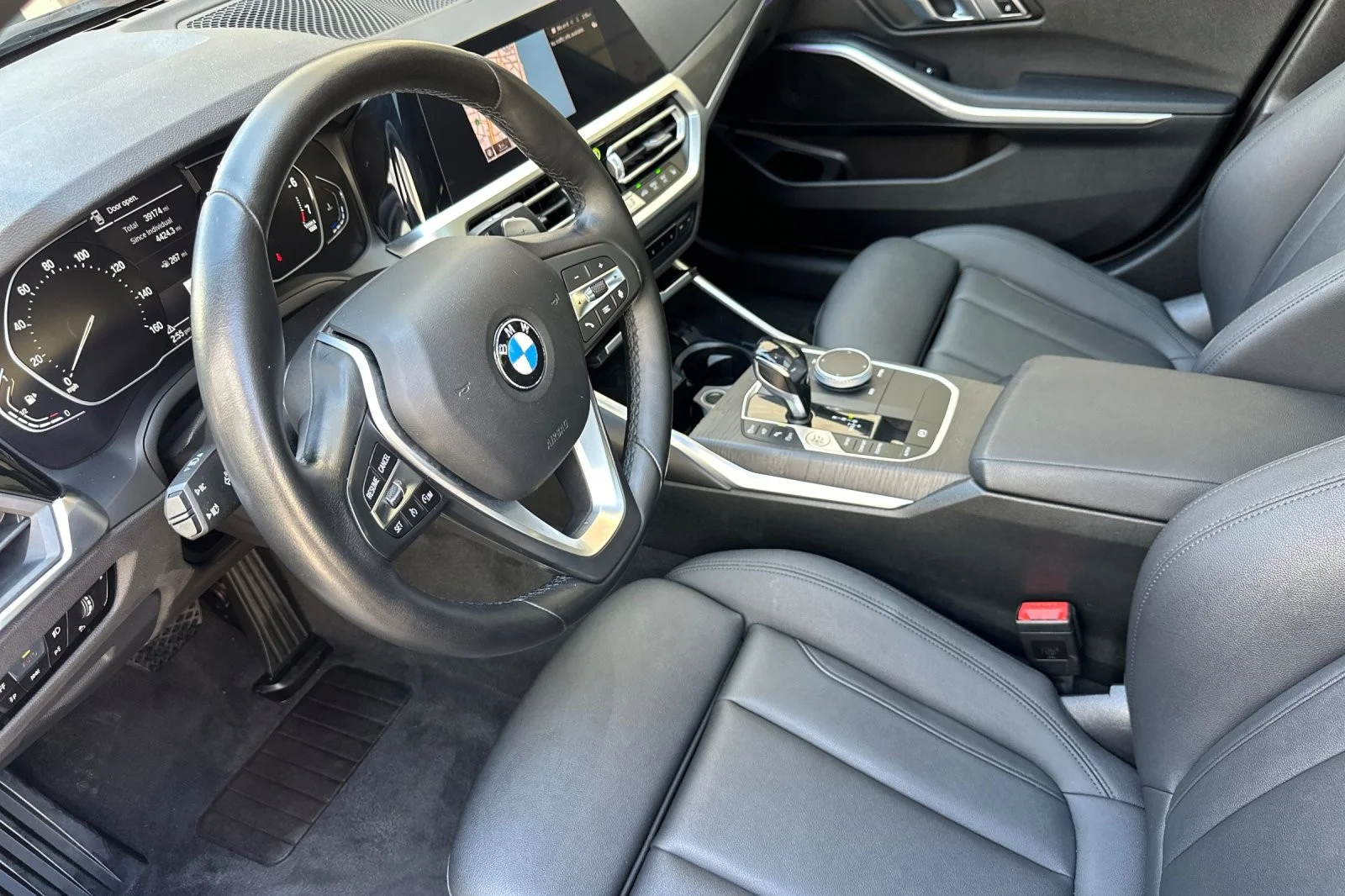 Used 2021 Jet Black BMW 330i image 9