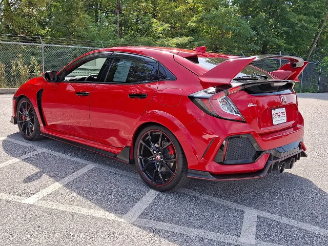 Used 2017  Honda Type R Touring image 4