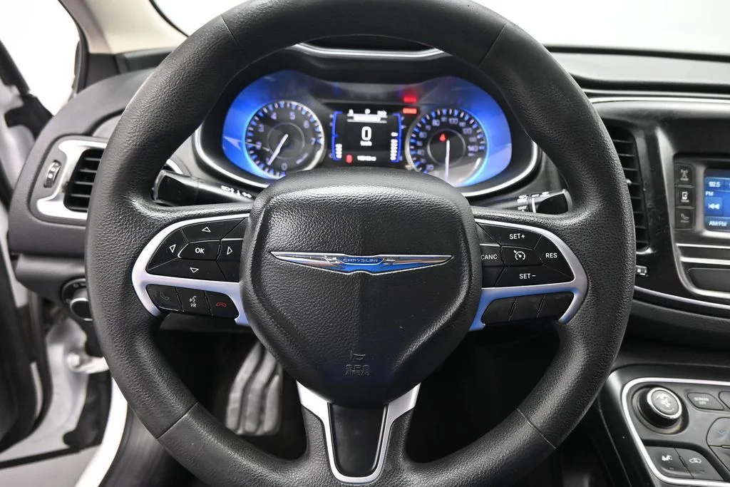 Used 2015 White Chrysler Limited image 15