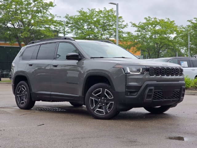 New 2026 Sting-Gray Clear-Coat Exterior Paint Jeep Laredo image 2